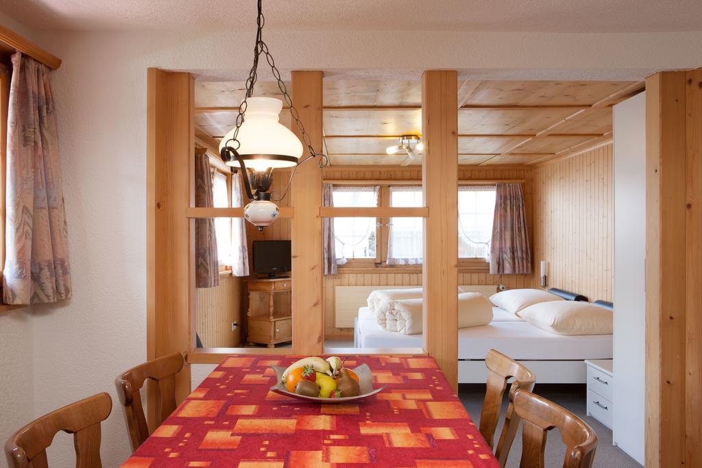 Hotel Pez Regina Lumbrein Rum bild